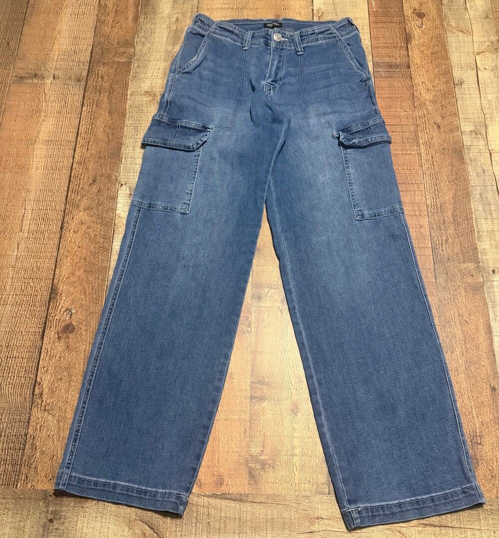 True Religion Women's Medium Denim Cargo Jeans Sz 27 Baggy Y2K Pockets Wide Leg